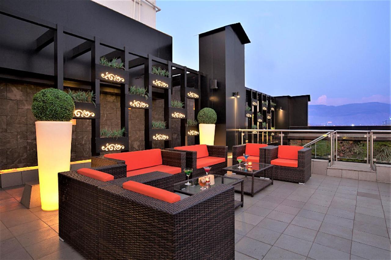 Yogi Executive, Navi Mumbai Exterior foto