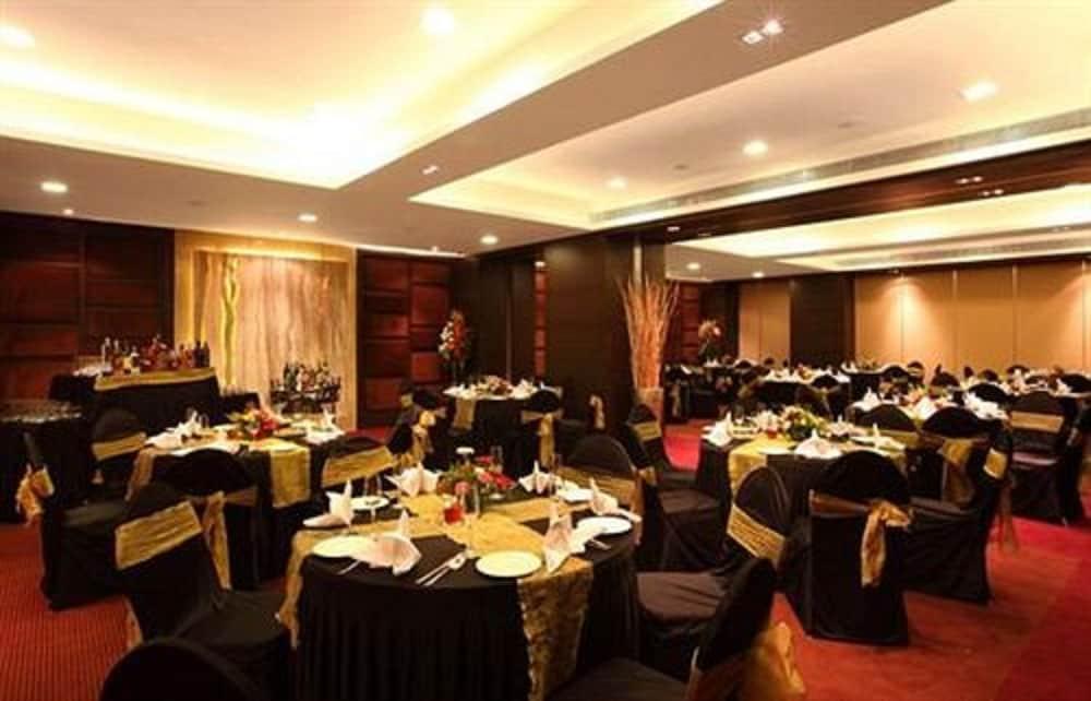 Yogi Executive, Navi Mumbai Exterior foto
