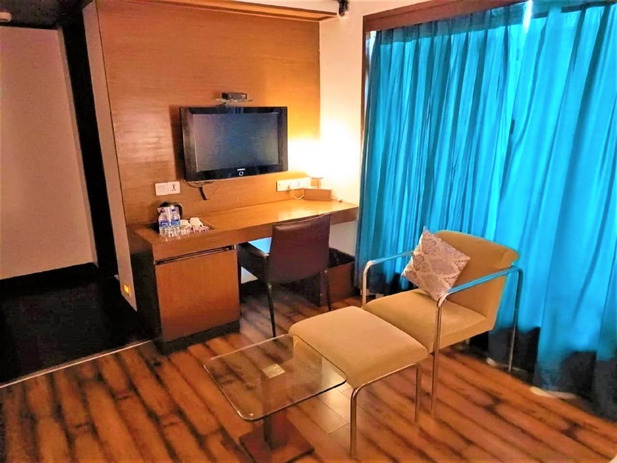 Yogi Executive, Navi Mumbai Exterior foto