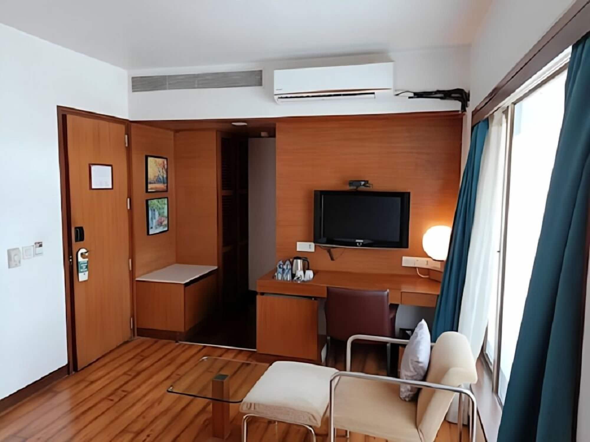 Yogi Executive, Navi Mumbai Exterior foto