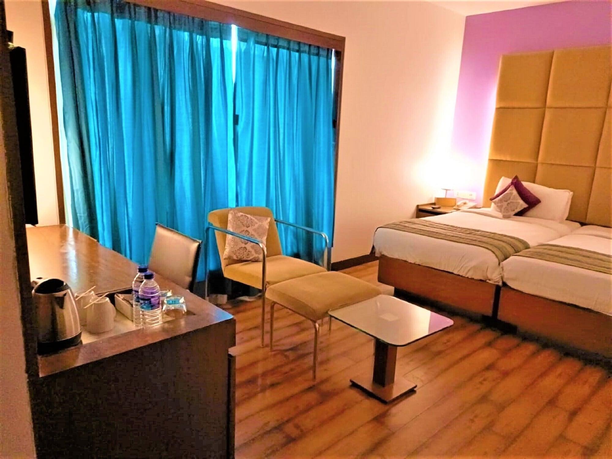 Yogi Executive, Navi Mumbai Exterior foto